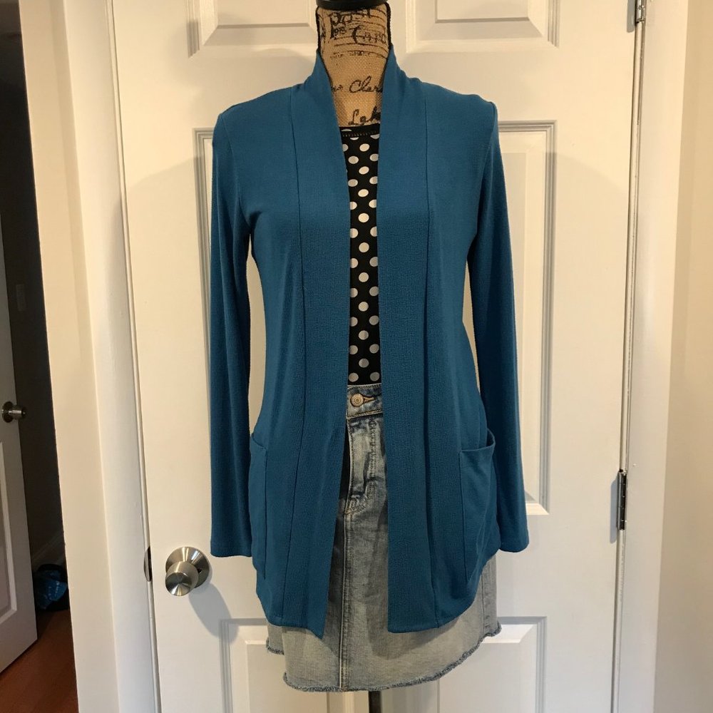 MOD.lusive Open Cardigan